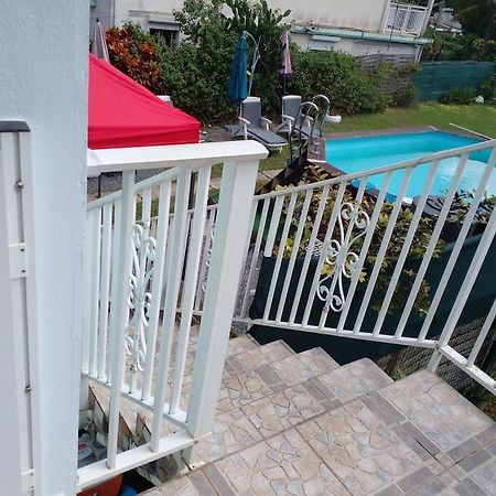 Villa Les Flamboyants Petit-Bourg Exterior photo